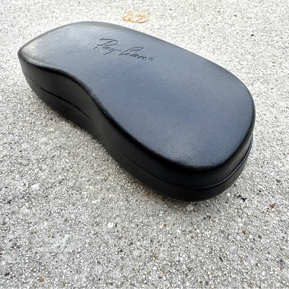 RAY BAN’S black Sunglasses case dust cleaner cloth reading glasses hard case eye